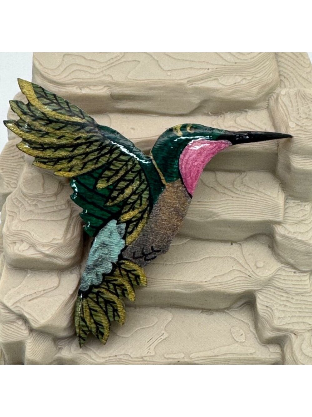 Signed Hummingbird Brooch Wood Handpainted Pin Signed L Proper Painted 2.49g